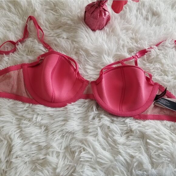 32C Victoria's Secret Balconet Bra - Picture 7 of 10